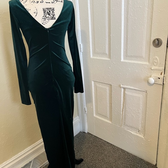 LULUS Emerald Green Velvet Long Sleeve Maxi Dress - Picture 4 of 8